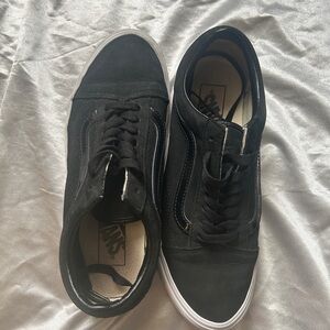 Black vans